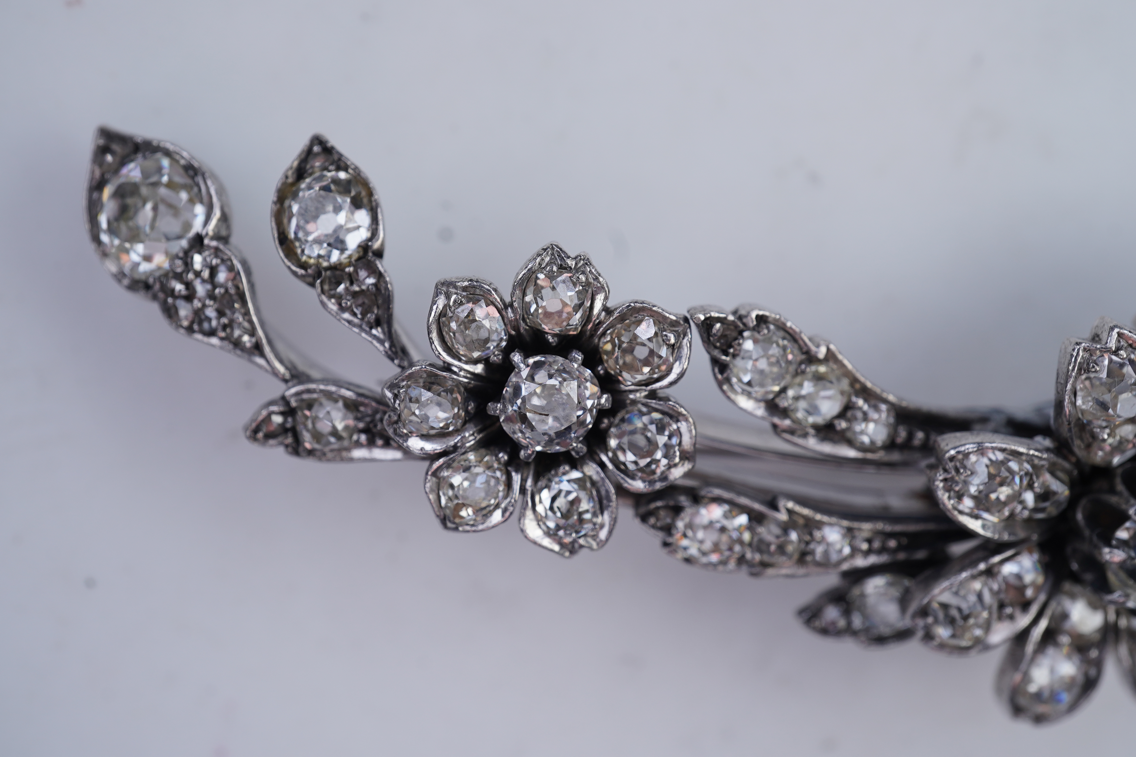 A Victorian diamond brooch, late 19th century